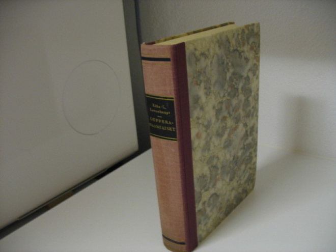 Ebba L. Lewenhaupt: Oopperanaamiaiset vuodelta 1954