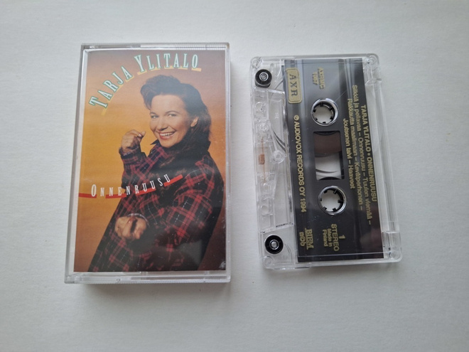 TARJA YLITALO - ONNENRUUSU c-kasetti