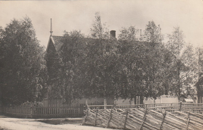 PIIPPOLA - KANSAKOULU - 1