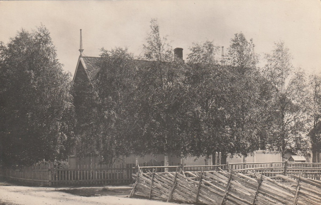 PIIPPOLA - KANSAKOULU - 1