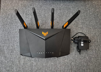 ASUS TUF-AX4200 WiFi 6 reititin