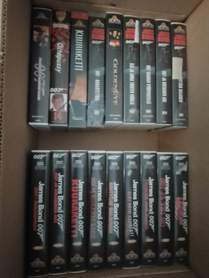 James bond 007 - vhs paketti