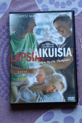 Lapsia ja aikuisia DVD