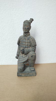 TERRAKOTTASOTILAS 21cm