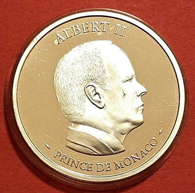 Monaco Albert II kruunajaiset. Ei ollut julkisessa myynnissä