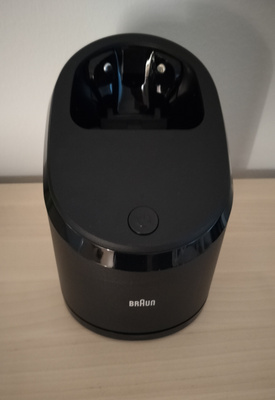 Braun SmartCare Center 5-in-1 puhdistus- ja latausasema