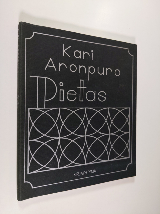 Kari Aronpuro : Pietas : runoja