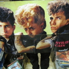STRAY CATS JULISTE KAIKKIEN KOLMELLA NIMMARI - pikkukuva 1