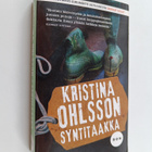 Kristina Ohlsson : Syntitaakka - pikkukuva 1