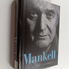 Kirsten (haastattelija) Jacobsen : Mankell - pikkukuva 1