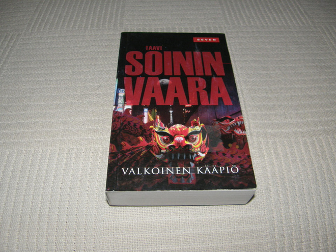 Taavi Soininvaara Valkoinen kääpiö  -pok