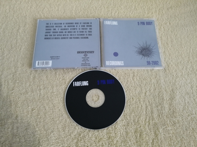 FARFLUNG - 9 Pin Body CD
