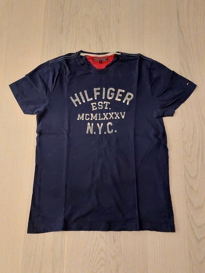 Tommy Hilfiger t-paita miehelle koko M