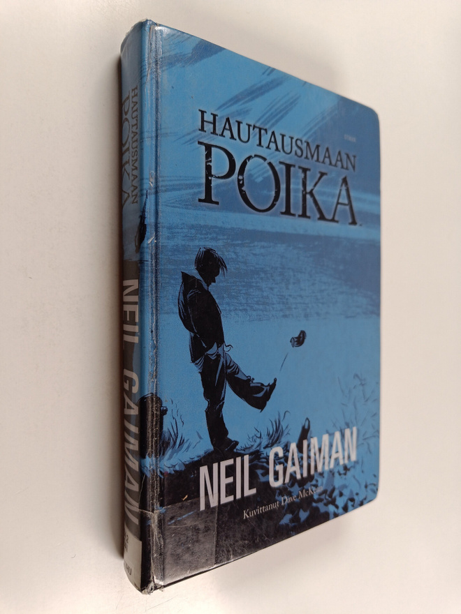 Neil Gaiman : Hautausmaan poika