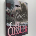 Clive Cussler : Hyökyaalto - pikkukuva 1