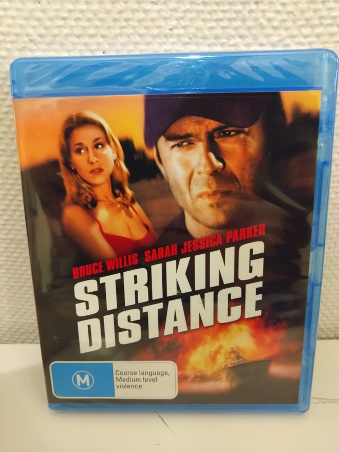Jokikyttä - Striking Distance (Blu-ray)