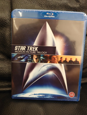 Star Trek Motion Picture Trilogy Blu-ray Box