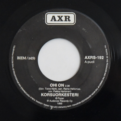 Single: Korsuorkesteri Ohi on / Ihana aamu