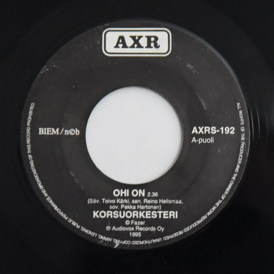 Single: Korsuorkesteri Ohi on / Ihana aamu