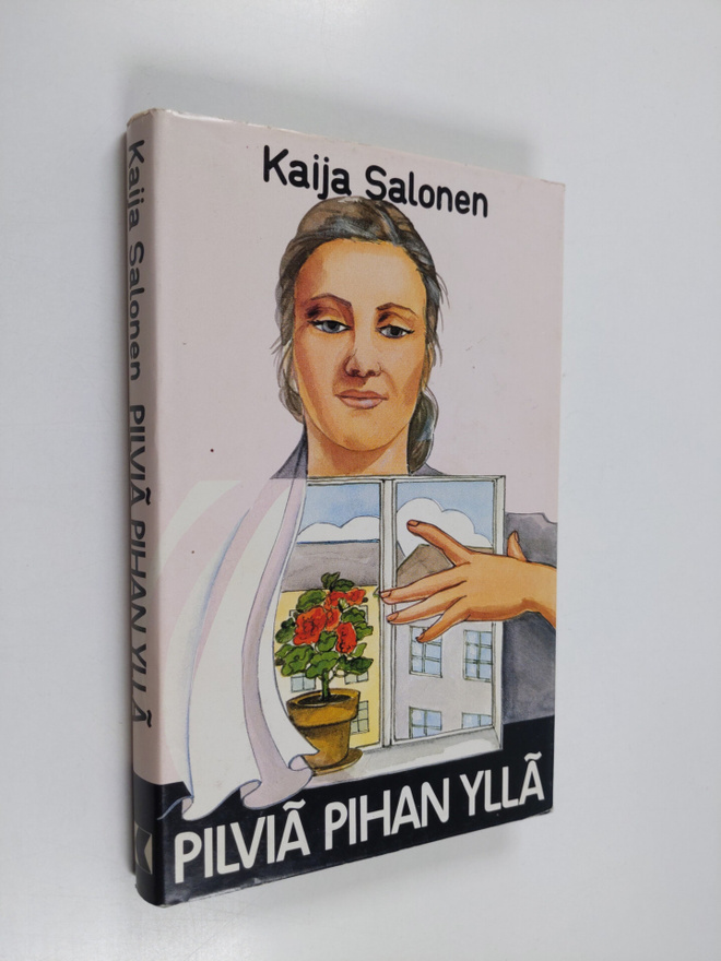Kaija Salonen : Pilviä pihan yllä