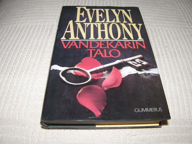 Evelyn Anthony Vandekarin talo -sid