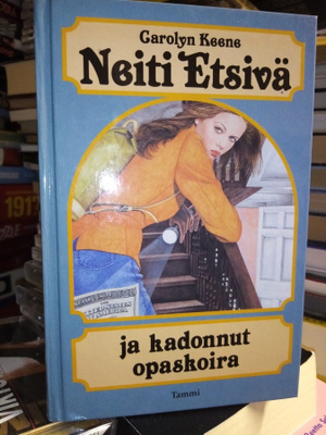 KEENE : NEITI ETSIVÄ JA KADONNUT OPASKOIRA