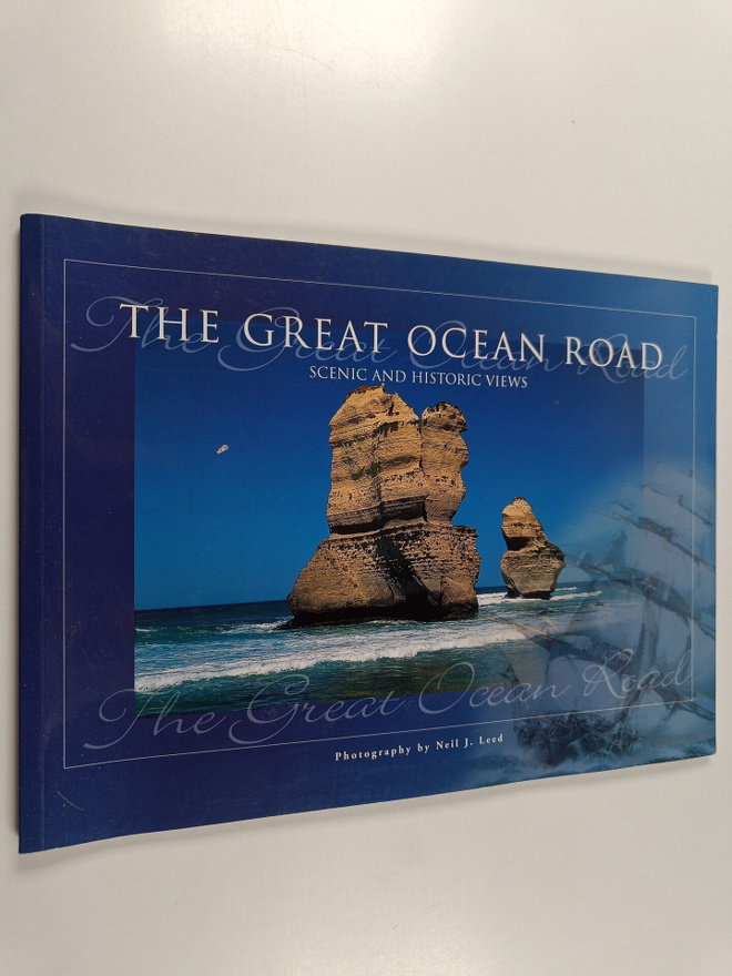The Great Ocean Road - Scenic and Historic Views