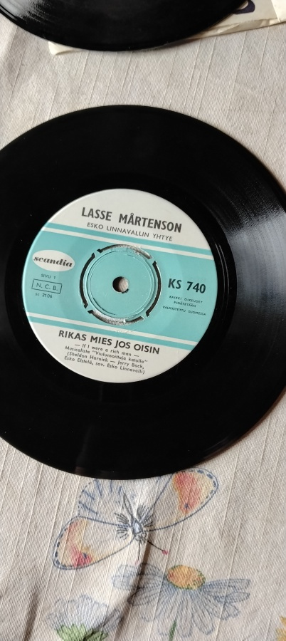 lasse mårterson rikas mies jo oisin / poika