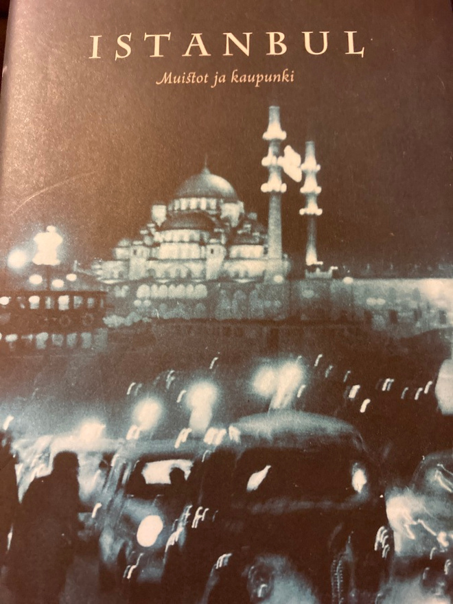 ORHAN PAMUK: ISTANBUL