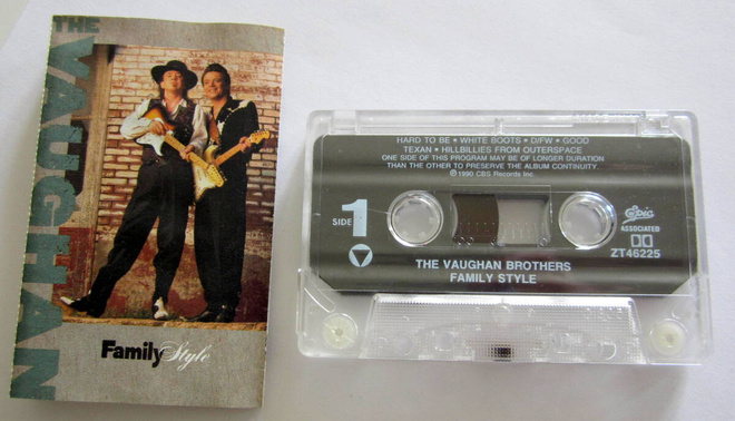 Stevie Ray VAUGHAN Jimmie VAUGHAN C-KASETTI