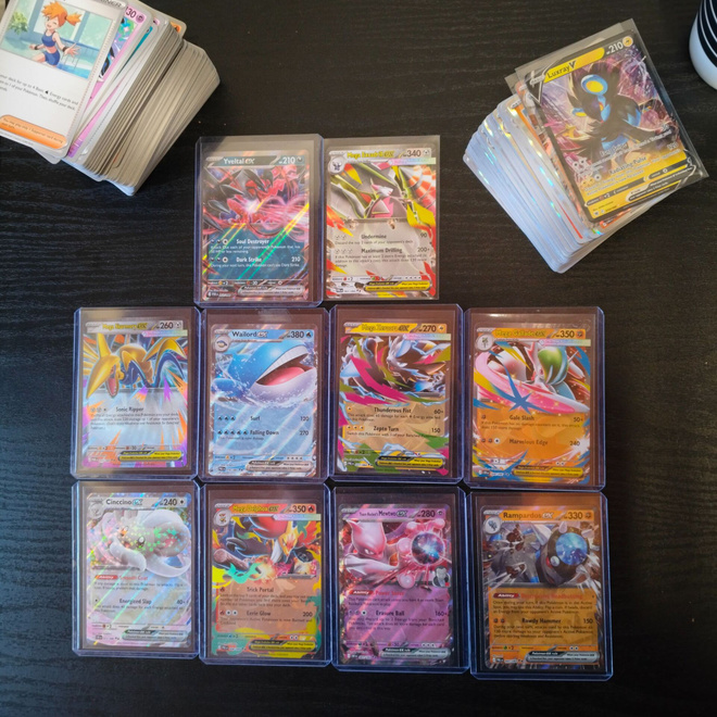 Pokemon kortteja 260kpl