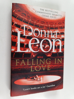 Donna Leon : Falling in love
