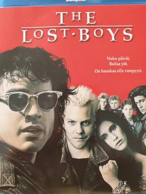 THE LOST BOYS  BLU-RAY