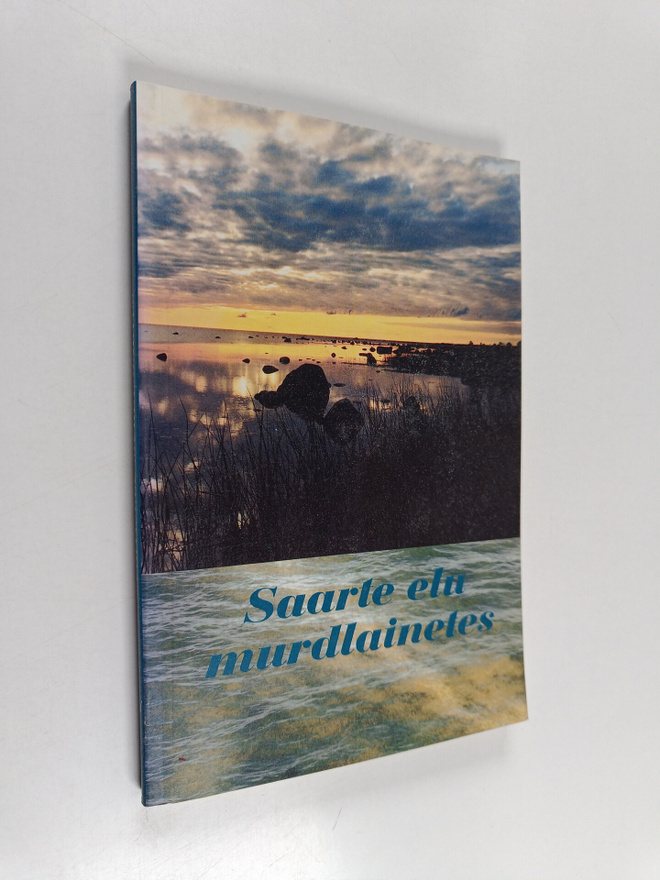 Laura Assmuth : Saarte elu murdlainetes : Saaremaa ja väi...