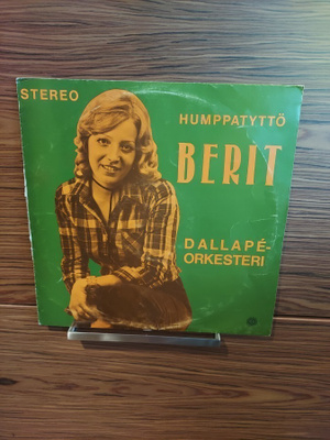 Berit, Dallape - Humppatyttö Berit