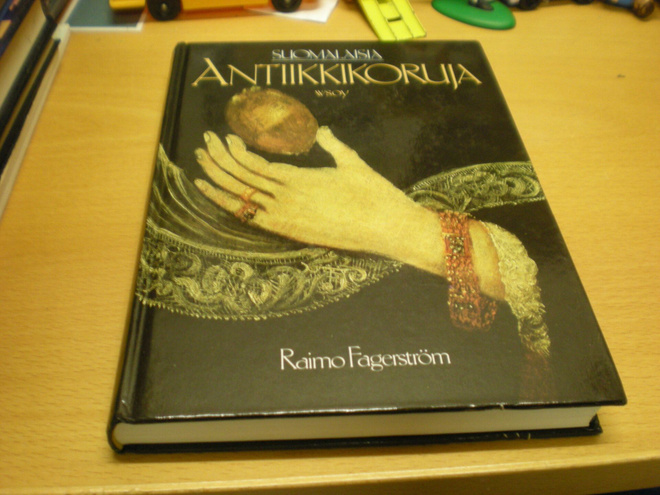 Raimo Fagerström: Suomalaisia antiikkikoruja