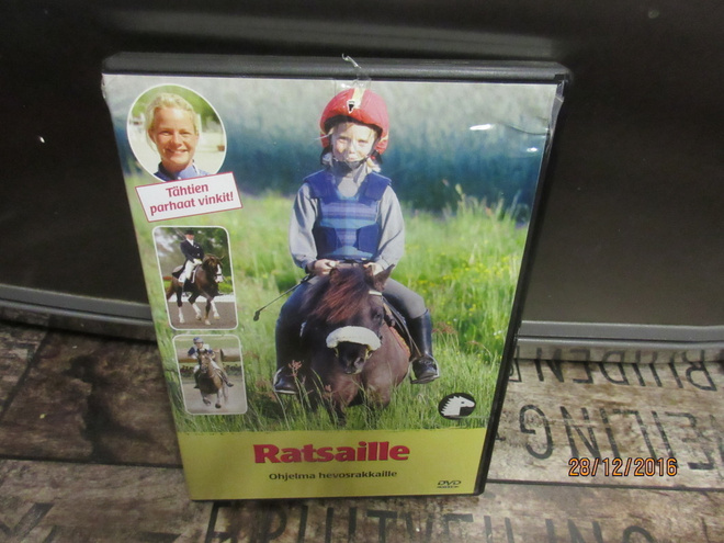 Ratsaille ohjelma hevosrakkaille (DVD)