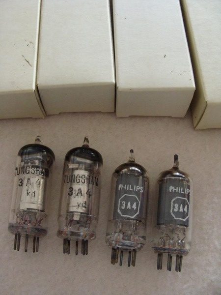 4 Kpl Philips tungsram putkia