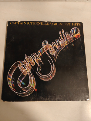 LP captain &tenilles greatest hits