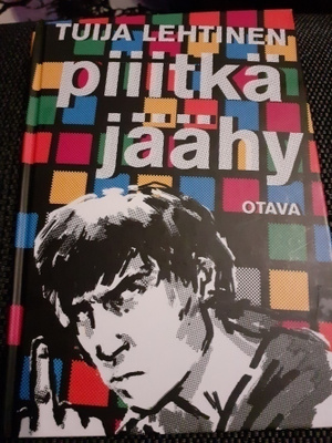 Tuija Lehtinen : piiitkä jäähy v.2011 1.painos