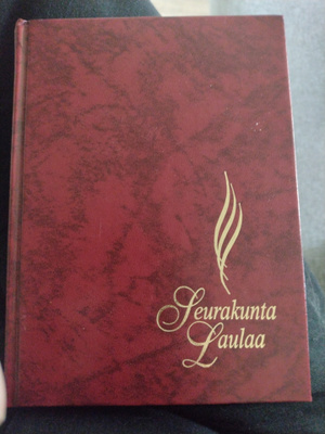 Seurakunta laulaa. (Kirjatoimi 2001)