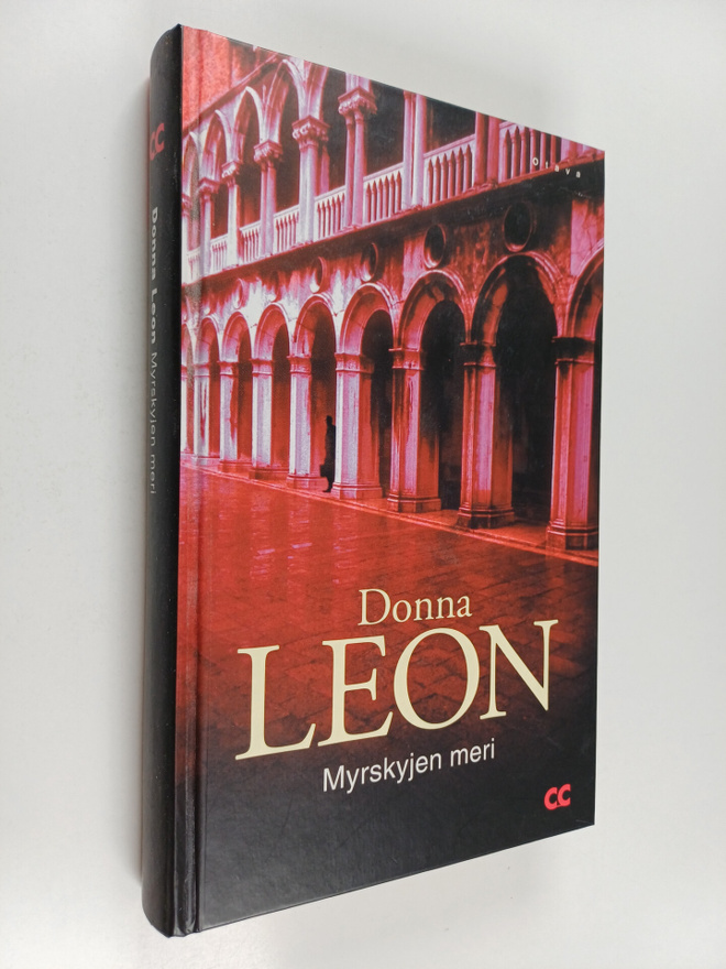 Donna Leon : Myrskyjen meri