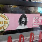 FRANK ZAPPA TAULU ITSE MESTARIN NIMMARILLA - pikkukuva 4