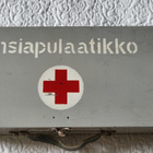 Puinen ensiapulaatikko - pikkukuva 1