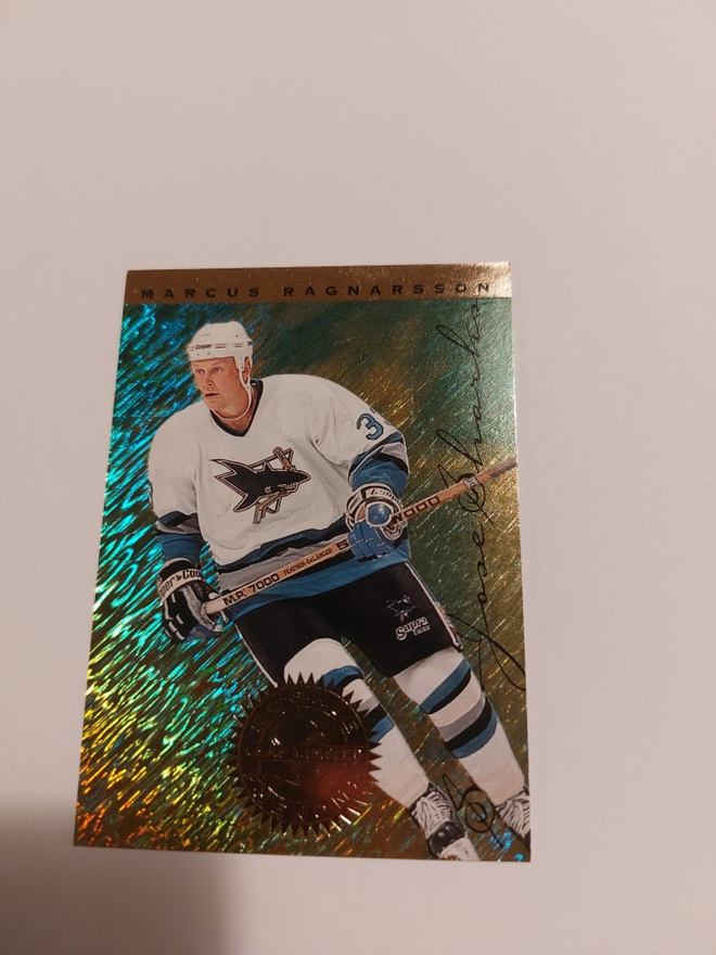 95-96 Leaf Limited Rookie Phenoms #1 Marcus Ragnarsson /5000