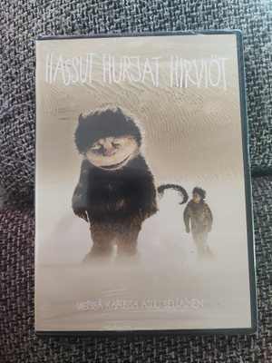 Hassut hurjat hirviöt UUSI