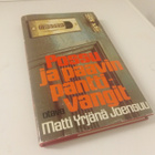 Matti Yrjänä Joensuu: Possu ja paavin panttivangit - pikkukuva 1