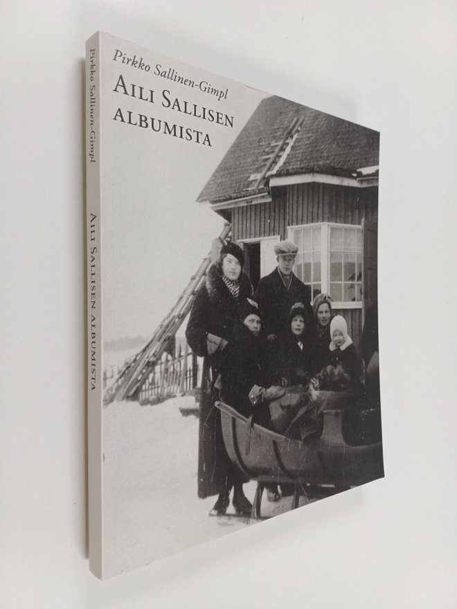 Aili Sallisen albumista