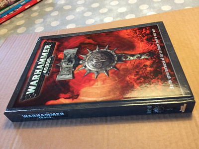 WARHAMMER 40.000 IN THE GRIM DARKNESS OF THE...... HIENO