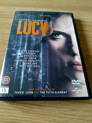 LUCY         DVD               (  universal )